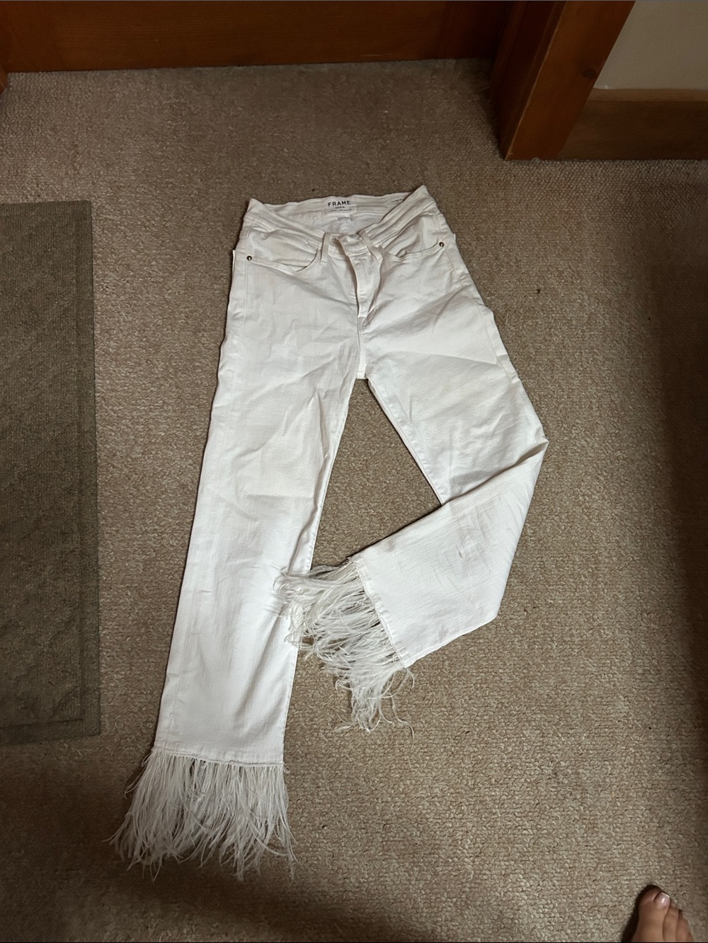 Frame Denim White Fringe-Hem Cropped Jeans